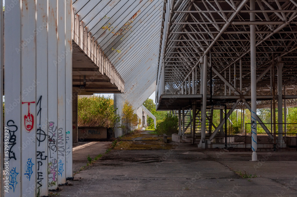 Fototapeta premium Old destroyed unfinished hospital in the Croatian capital Zagreb in Europe