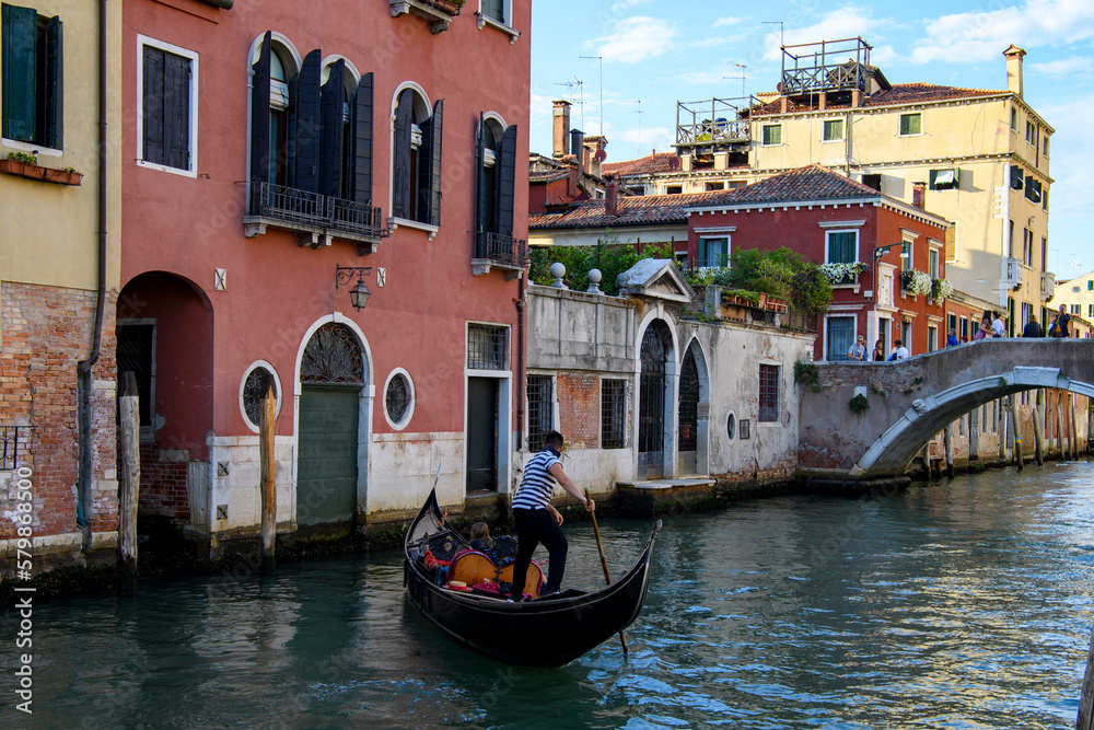 Obraz premium Venice, Italy - Venetian gondolier
