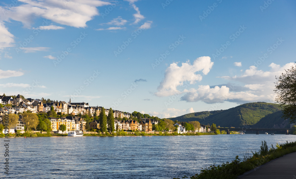 Fototapeta premium Panorama vom Deutschen Eck in Koblenz