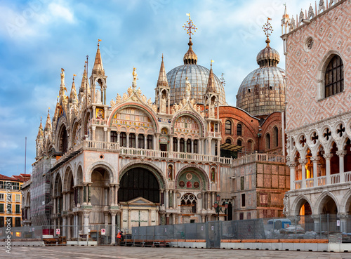 St. Mark's basilica (Basilica di San Marco) in Venice, Italy © Mistervlad