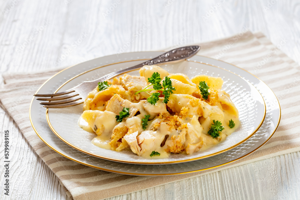 cheesy and creamy chicken and shells pasta bake cheesy and creamy chicken and shells pasta bake