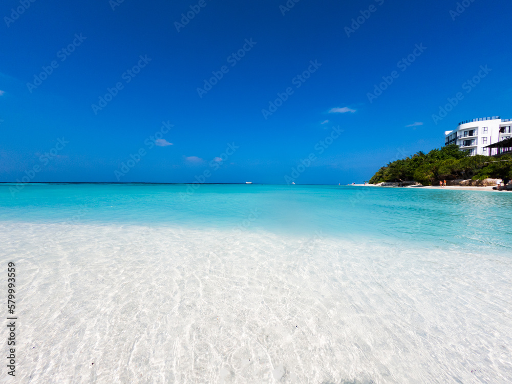 Fototapeta premium amazing tropical beach background white sand and clear blue water