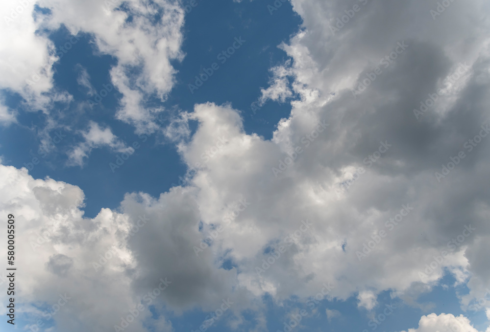 Obraz premium .Sky with clouds to use with other projects.