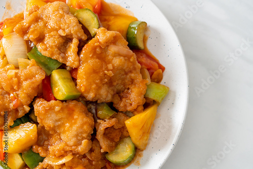 Stir fried sweet and sour sauce with pork