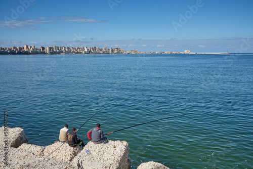 Egipt. Aleksandria, widok na zatokę i panoramę miasta