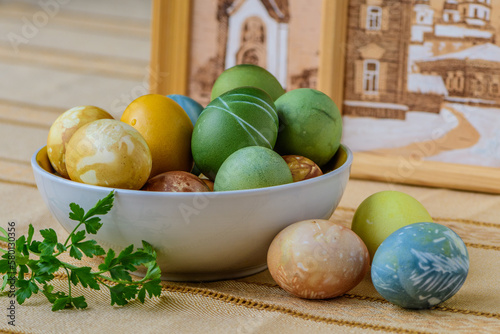 Oeufs décorés et teintés pour la Pâques orthodoxe