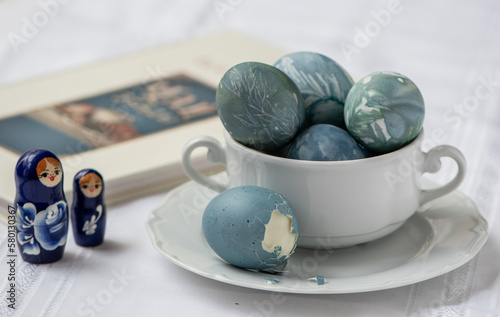 Oeufs décorés et teintés pour la Pâques orthodoxe