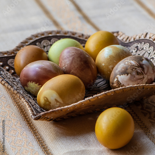 Oeufs décorés et teintés pour la Pâques orthodoxe