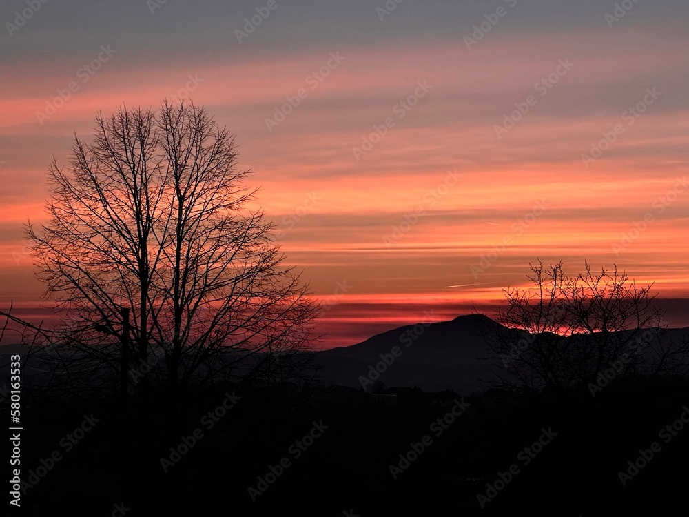 Obraz premium sunset in the mountains