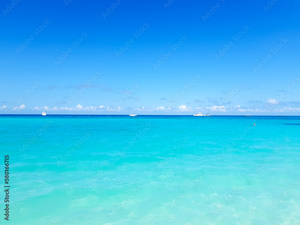  background of the turquoise ocean and blue sky.relaxing holiday.Zanzibar, Tanzania