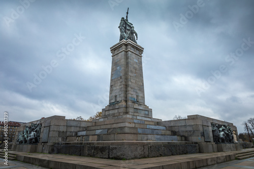 Obraz na płótnie Soviet army monument for WWII in Sofia, Bulgaria, Eastern Europe w salonie