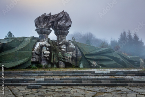 Obraz na płótnie Soviet ruined and abandoned Buzludja Memorial In Bulgaria Shipka pass, Eastern w salonie