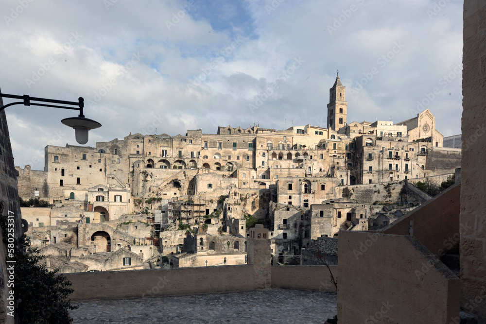 Fototapeta premium Matera. I Sassi. Panorama dal Belvedere di Piazzetta Pascoli 