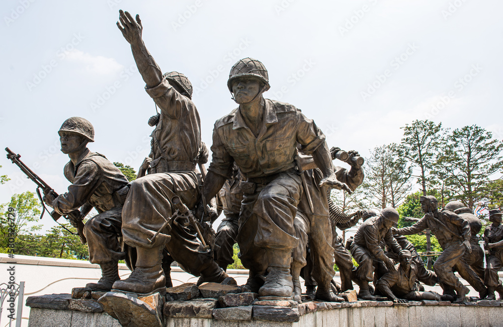 전쟁기념관 동상