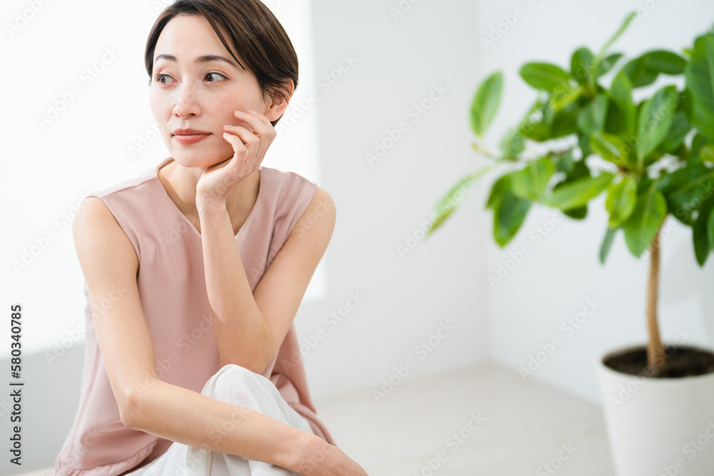 笑顔の若い女性のポートレート 笑顔の若い女性のポートレート