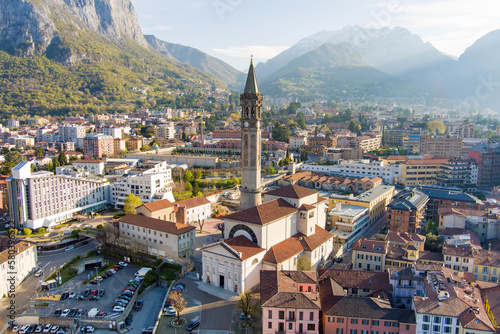 Photos Sunny aerial cityscape of Lecco town on spring morning