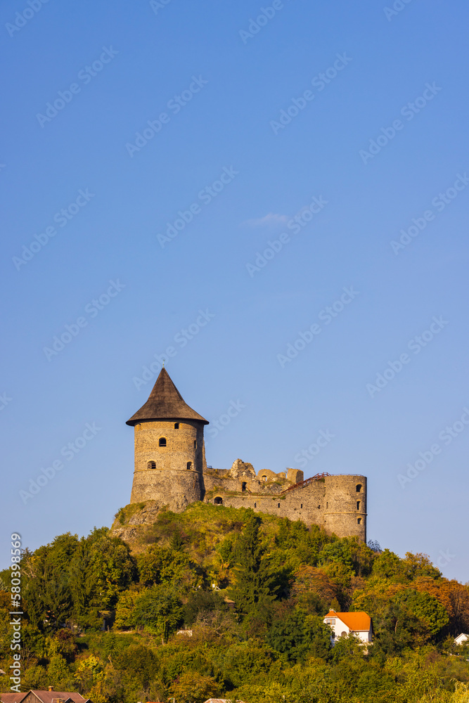 Somoska castle on Slovakia Hungarian border Somoska castle on Slovakia Hungarian border