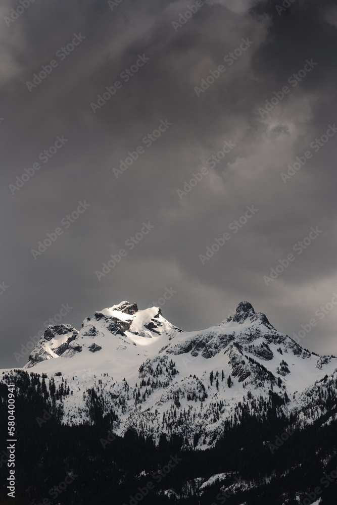 Obraz premium snow covered mountains