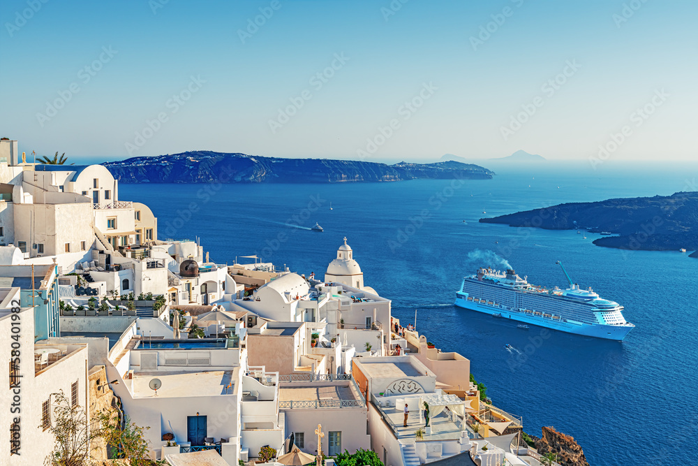 Cruise ship on the island of Santorini. Greece.	 - obrazy, fototapety, plakaty 
