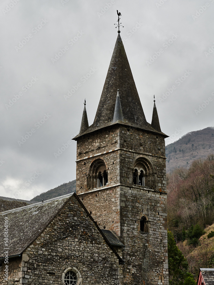 Sarrancolin Pirineos Francia, Iglesia