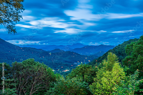Bild auf Leinwand beautiful nature landscape scenes at maggie valley north carolina