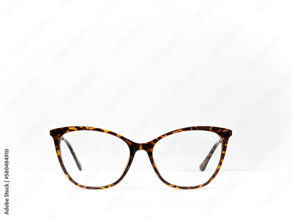 Lentes modernos con decoración de manchas café/amarillas