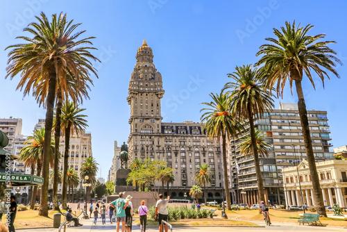 Montevideo, Uruguay © Paul James Bannerman