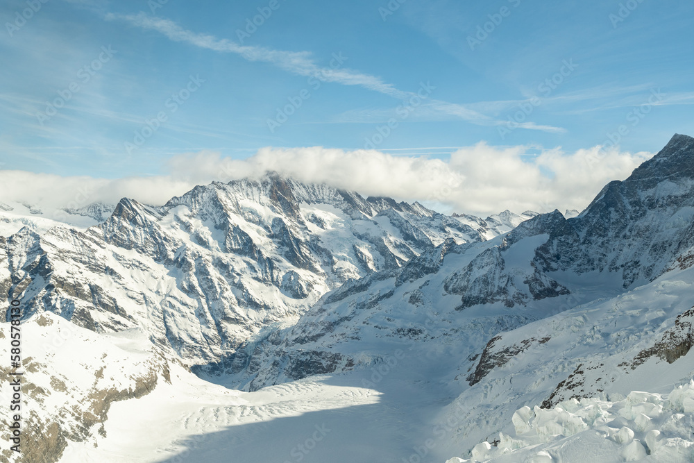 Fototapeta premium Fantastic snow covered mountain panorama at the Eigergletscher in Switzerland