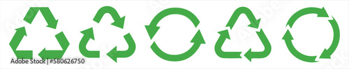 Green recycle icons. recycling icon. recycle logo symbol. recycling sign isolated on white background. vector illustration
