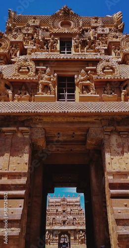 Wallpaper Mural Brihadisvara Temple, Thanjavur
11th century temple and UNESCO World Heritage Site Torontodigital.ca