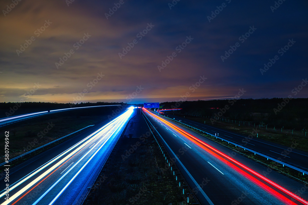 Langzeitbelichtung - Autobahn - Strasse - Traffic - Travel - Background - Line - Ecology - Highway - Night Traffic - Light Trails - High quality photo