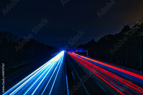 Langzeitbelichtung - Autobahn - Strasse - Traffic - Travel - Background - Line - Ecology - Highway - Night Traffic - Light Trails - High quality photo