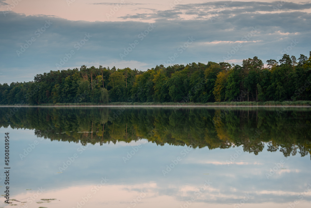 Jezioro Postne w okolicy miejscowości Barnówko, Natura 2000