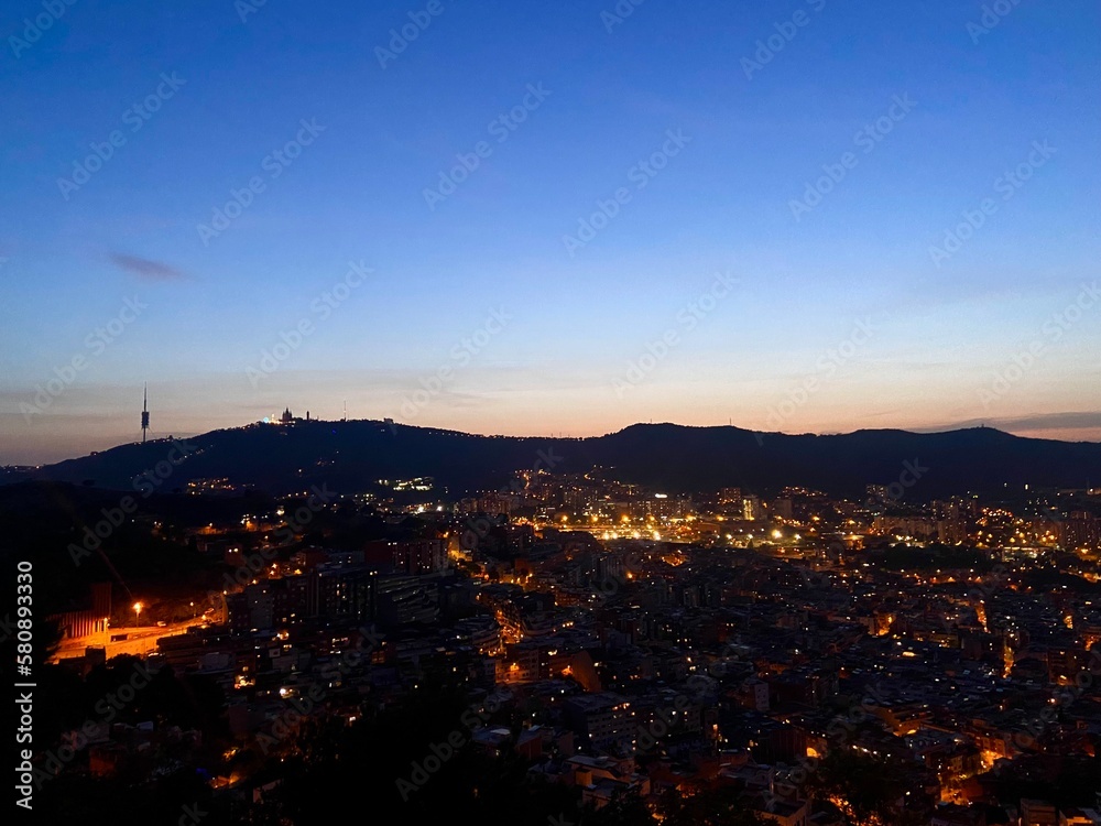 Fototapeta premium sunset over the city