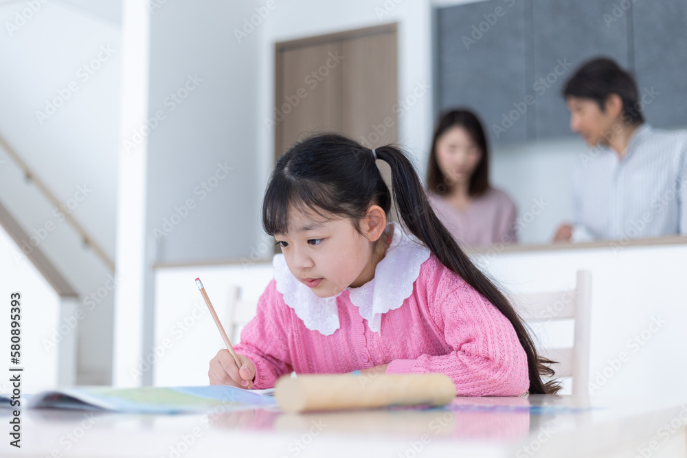 勉強をする子供 勉強をする子供
