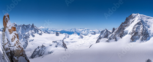Au sommet de l'aiguille du midi