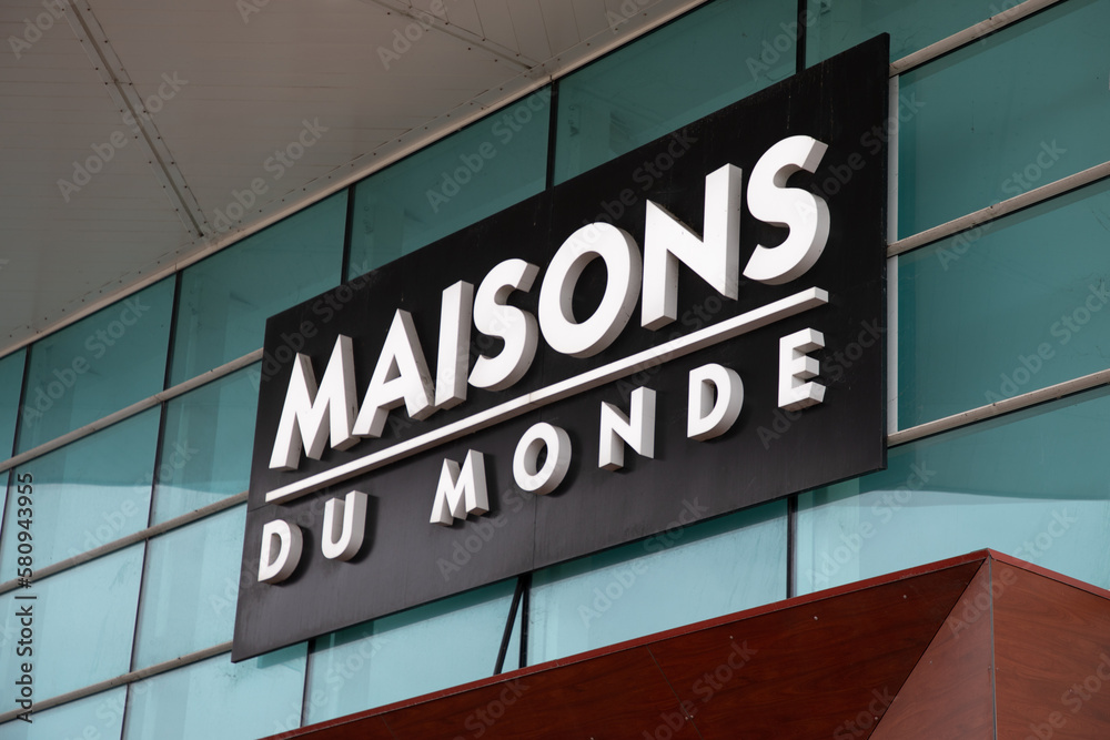 maisons du monde logo sign and text brand on store shop french