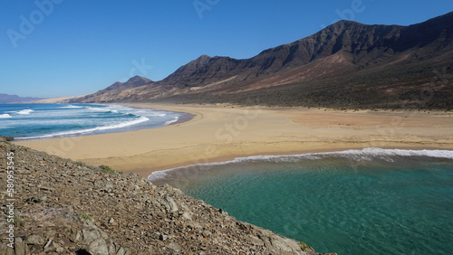 Wilde und schöne Ostküste von Fuerteventura auf den Kanarischen Inseln