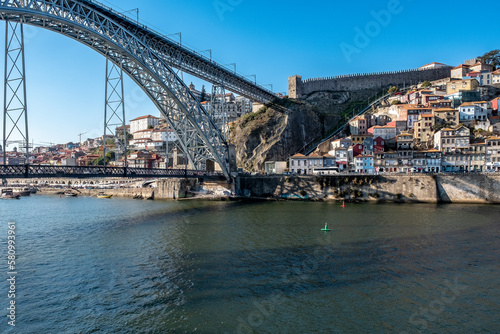 Case di Porto sul fiume