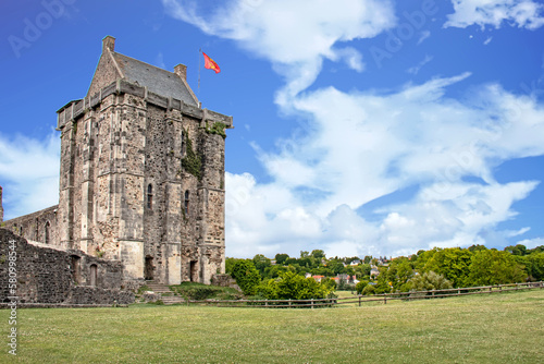 Saint-Sauveur-le-Vicomte. Ruines du donjon de l'ancien château. Manche. Normandie 