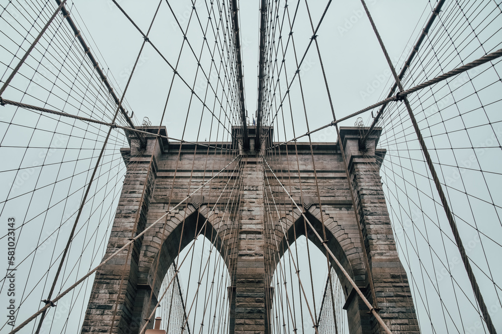 Fototapeta premium Foto del Puente de Brooklyn en Nueva York, Estados Unidos.