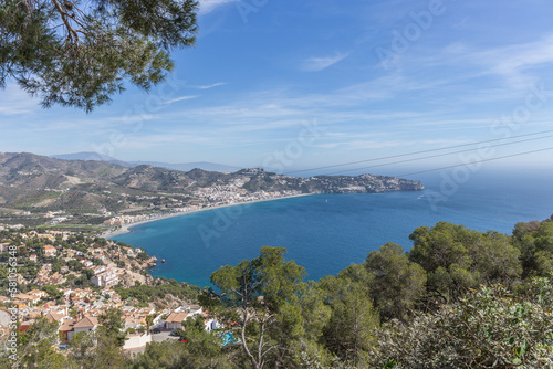 Blick auf La Herradura, Andalusien, Spanien 