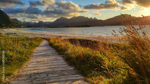 Der Weg zum Strand