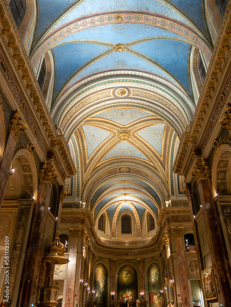 Intérieur de la Basilique de la Daurade à Toulouse