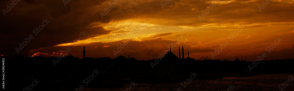 Fototapeta premium clouds over the city