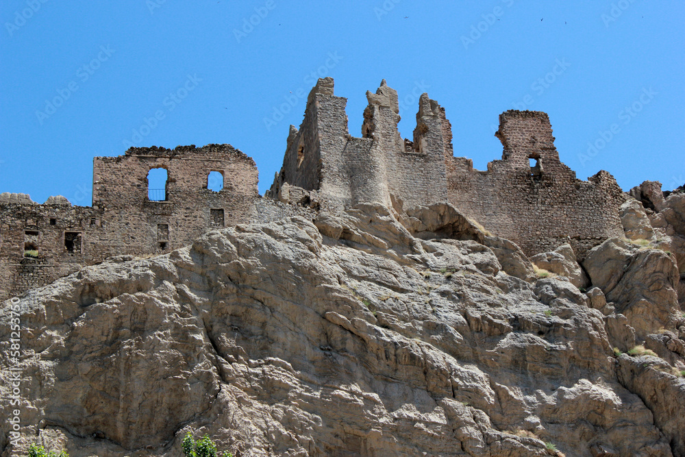The Hoşap Castle, which is located in Güzelsu, on the Van-Başkale road, about 50-60 km from Van, took its final form in the Middle Ages.
