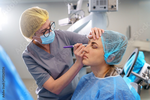 Tablou pe pânză Blepharoplasty plastic surgery
