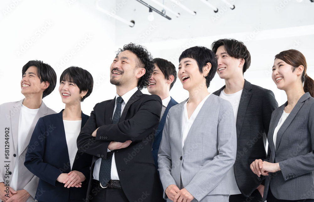 複数のビジネスイメージで使いやすい全員集合写真 見上げる foto de Stock | …