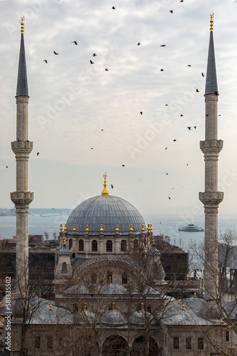 Panorama of Istanbul with a view of the Bosphorus and the mosque in the foreground.