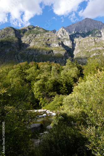 Am Wildbach Raccolana am Monte Cimone in Italien